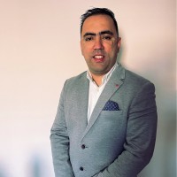 Simón Araya Email