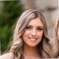 Bare Escentuals Employee Sarah Hluszko's profile photo