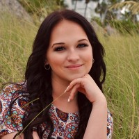 Hailey Stadalsky Email & Phone Number