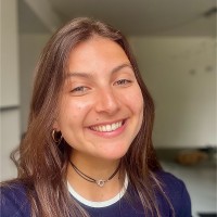 Le Monde Employee Ines Descamps's profile photo