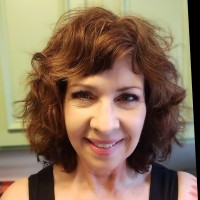Beth Leos Email
