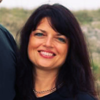 Joan Main Email & Phone Number