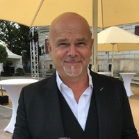 Thomas Tröster Email