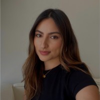 BuDhaGirl Employee Stephanie Fernandez's profile photo