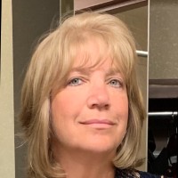 Swiss Re Employee Elyssa Dbim's profile photo