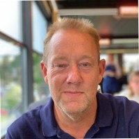 Thomas Bäcklund Email