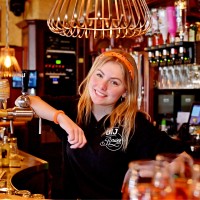 Dancing Bruins Employee Fleur van Naarden's profile photo