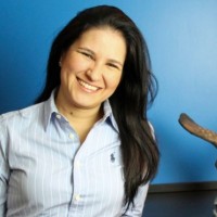 Nayeli De Email