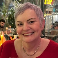 Caroline Lynskey Email