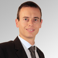 Reto ️🇨🇭 Email