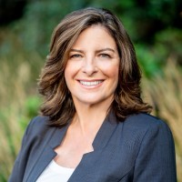 KalTire Employee Peg Hunter's profile photo