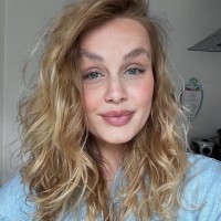 Isabel van Tuil Email
