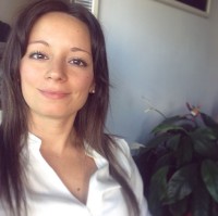 Daniela Dávila Email