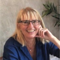 NA Employee Julia Humpidge's profile photo