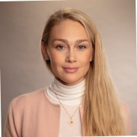 Esther Djurhuus Email