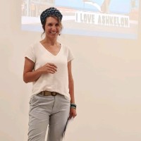 Reut Lugasi Email
