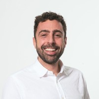 Roberto Vaughan Email