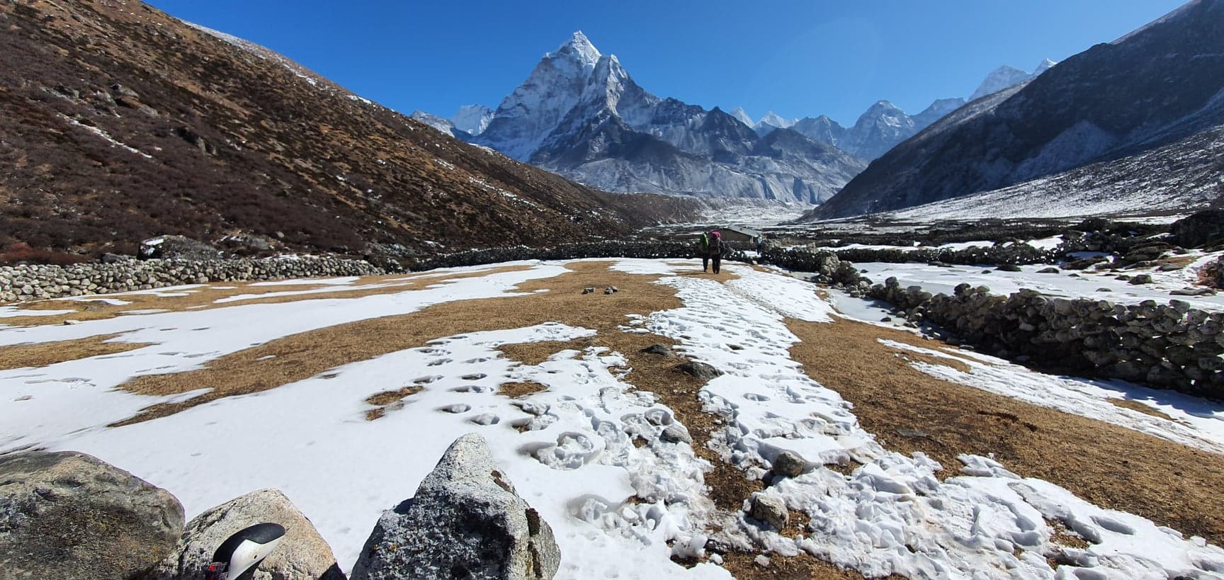 three passes trek, nepals popular trek in everest region