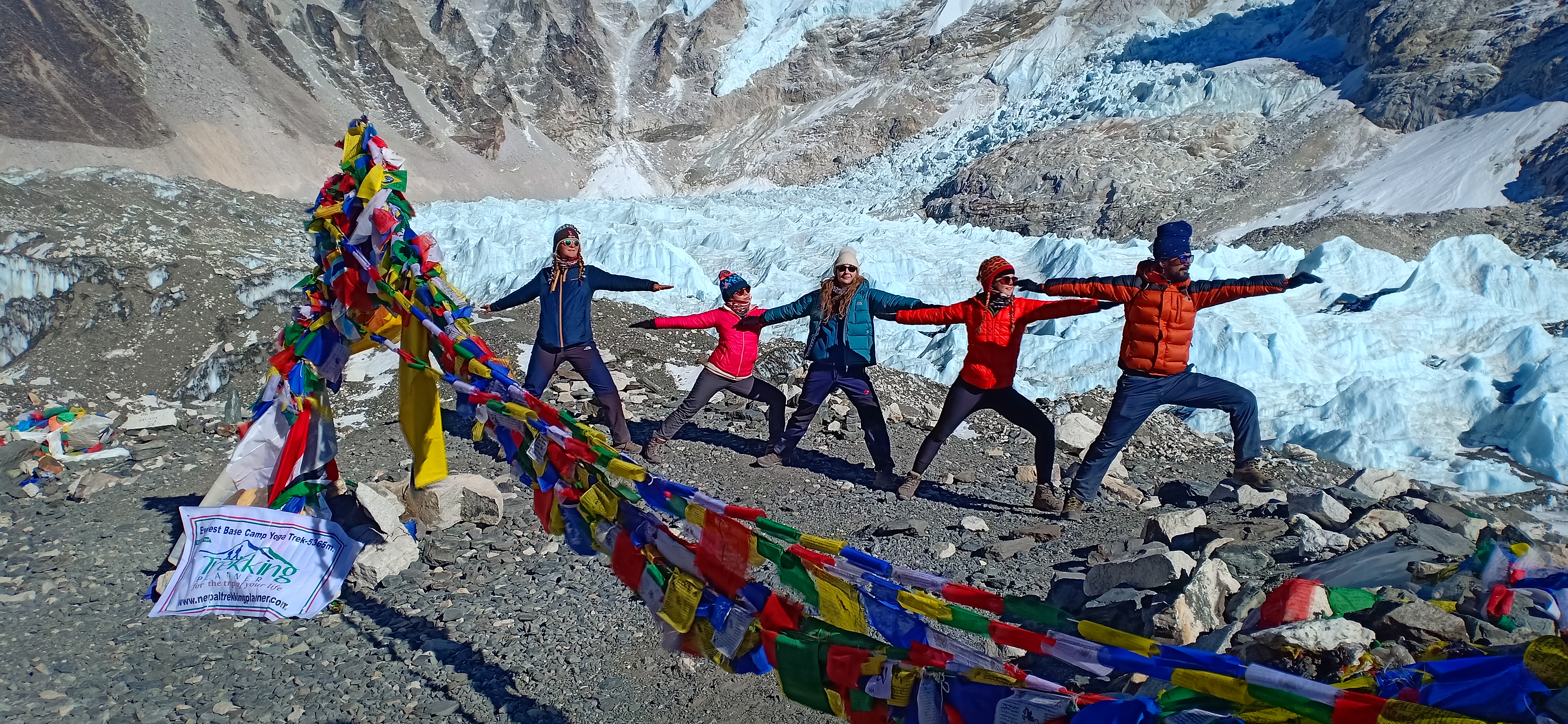 everest base camp yoga trek