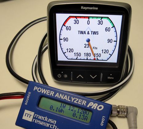 Raymarine_i70_power_testing_cPanbo-thumb-465xauto-9231
