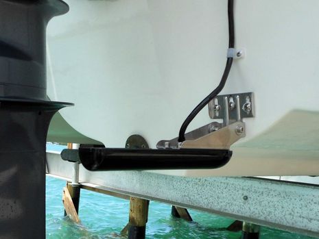 GCV-10_downvu-sidevu_transducer_install_cPanbo-thumb-465xauto-9346