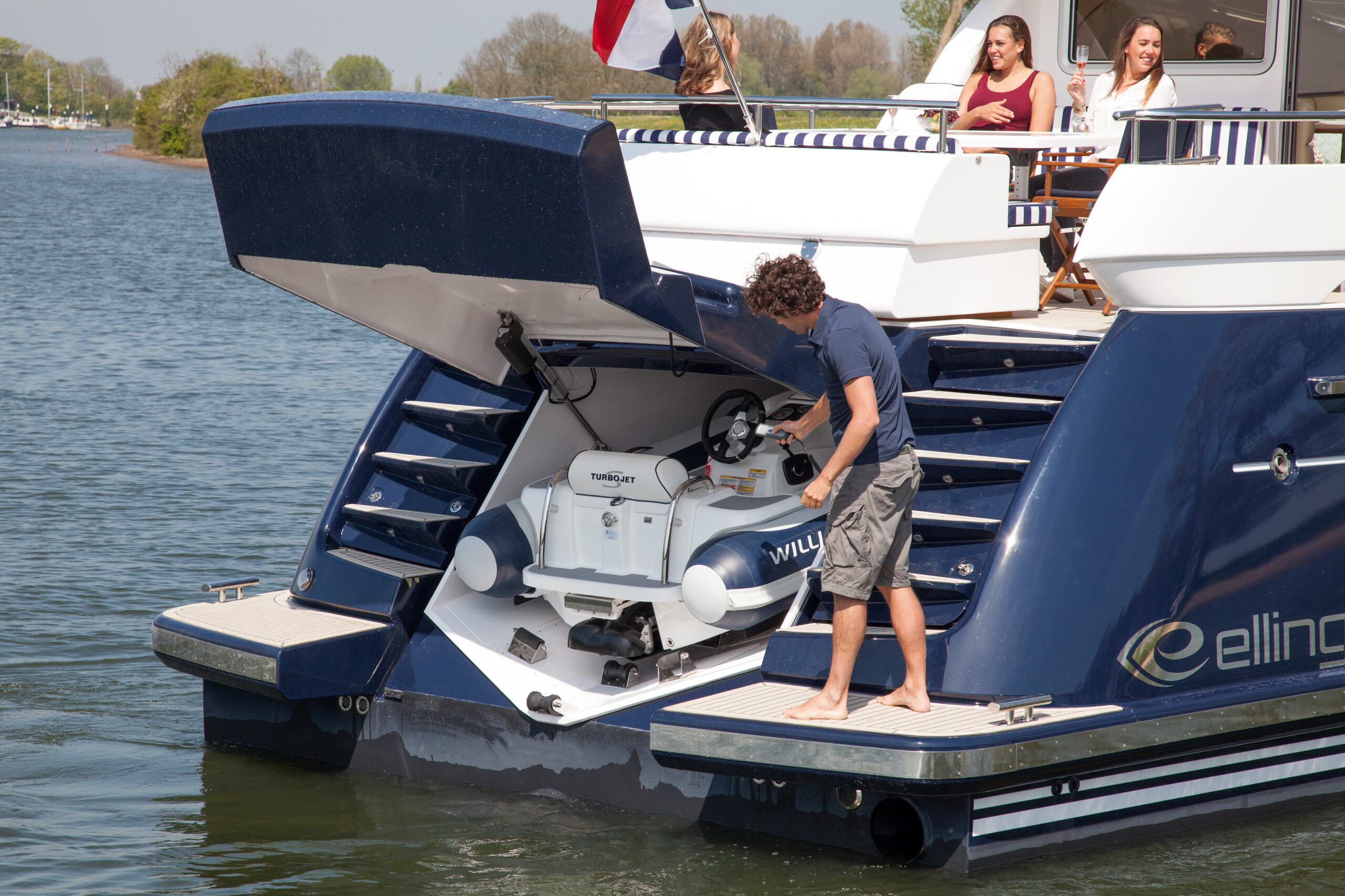 063dd06052016NeptuneMarine--®Kloet