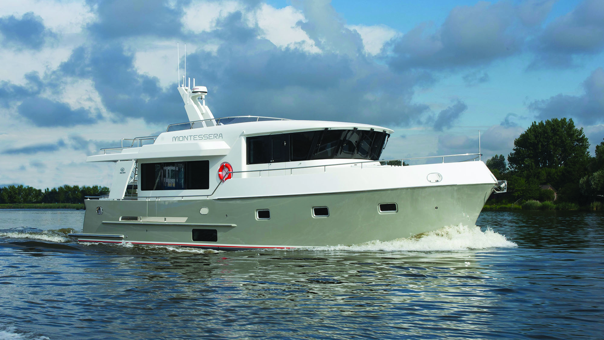Altena 500 Raised Pilothouse  (3)