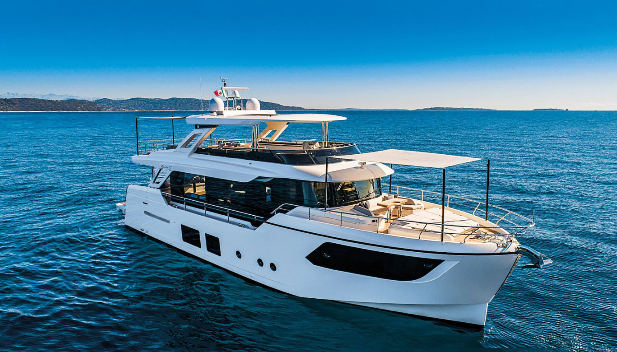 Absolute-Yachts-Navetta-Long-Distance-Cruising