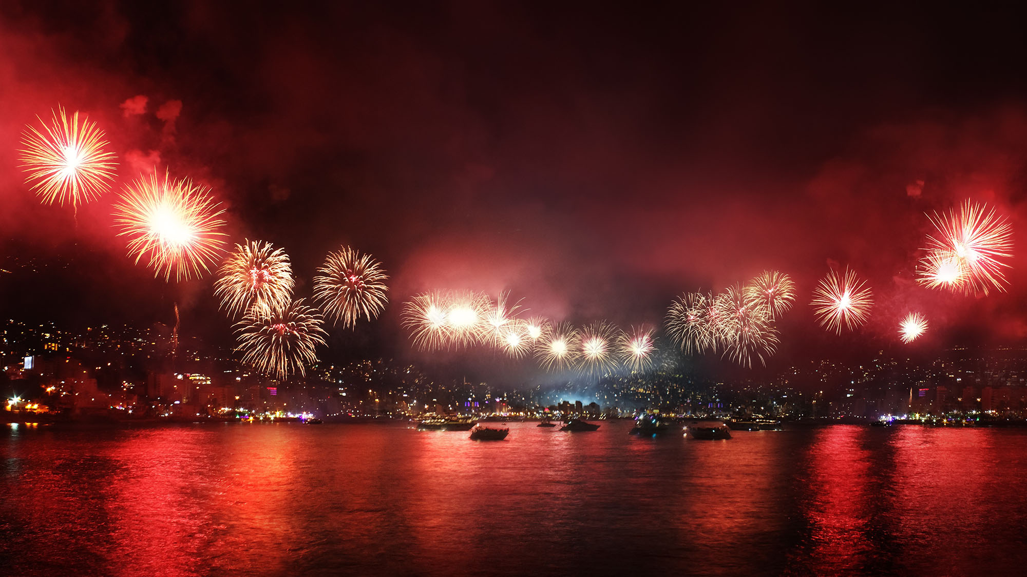 Fireworks Opener 2 BoatUS