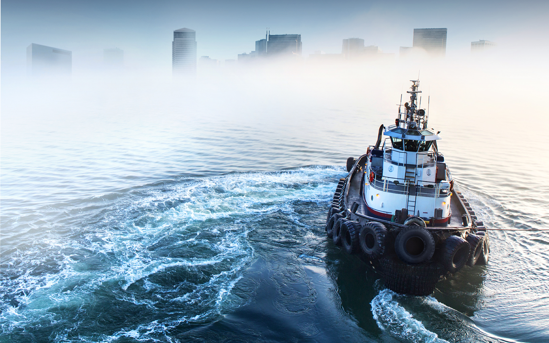 man_hybrid-propulsion-for-tugs-header_1920x1200 man_hybrid-propulsion-for-tugs-header_1920x1200