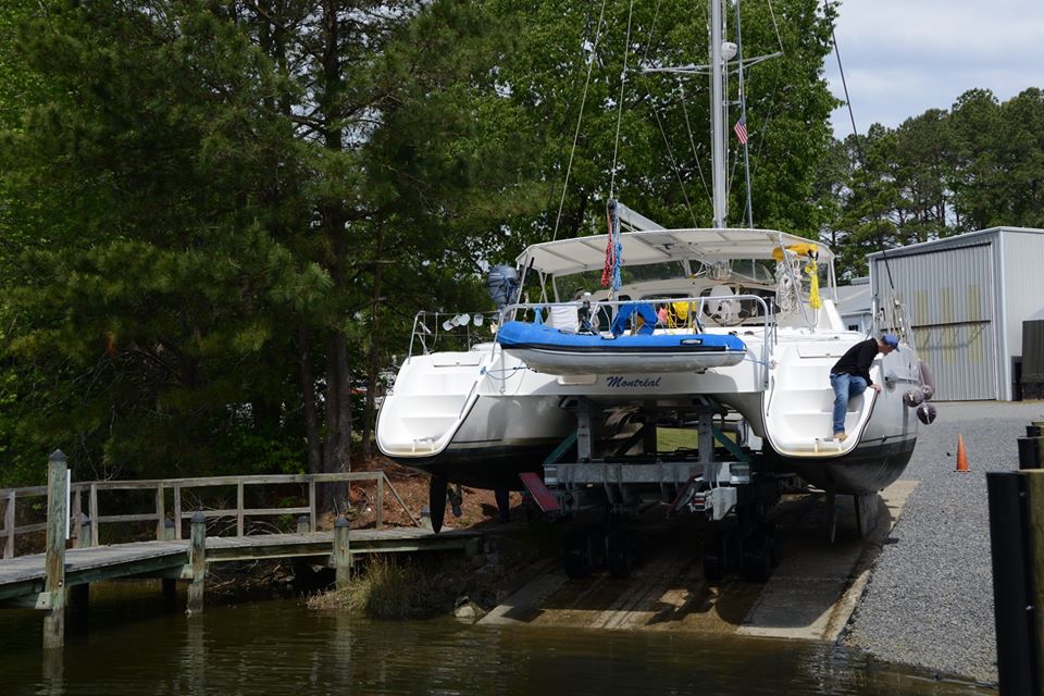 Catamaran haul