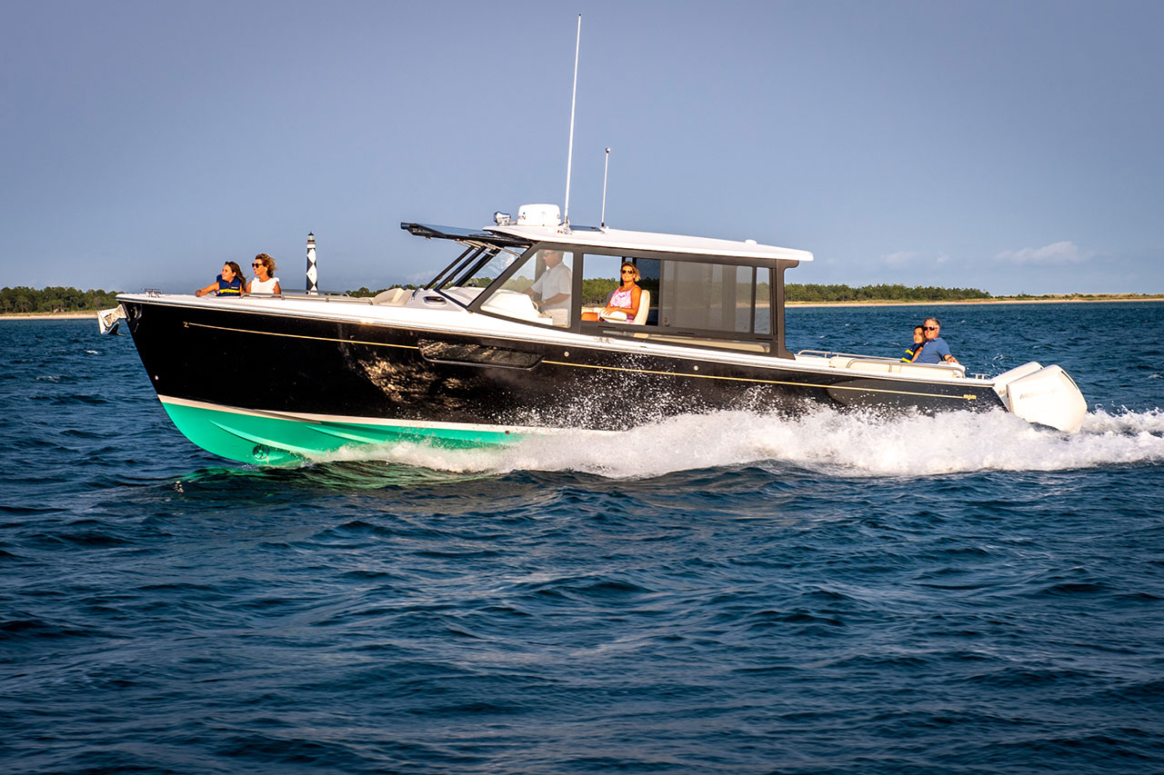 mjm-yachts-3z-running