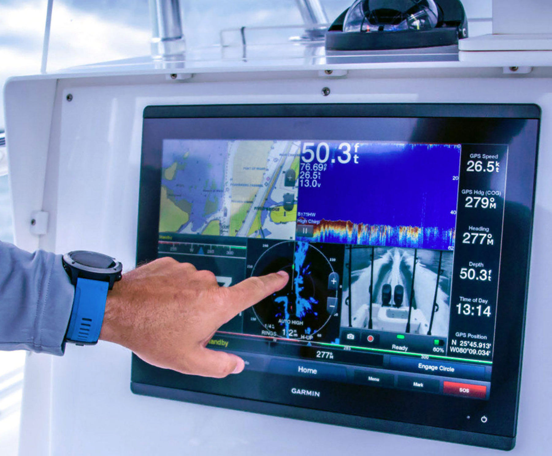 Garmin_GPSMAP_8617_on_Contender_25_aPanbo Garmin_GPSMAP_8617_on_Contender_25_aPanbo