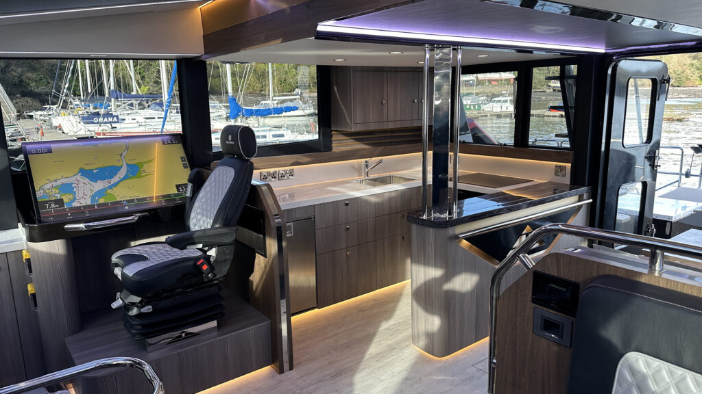 galley on the T-2000 Voyager