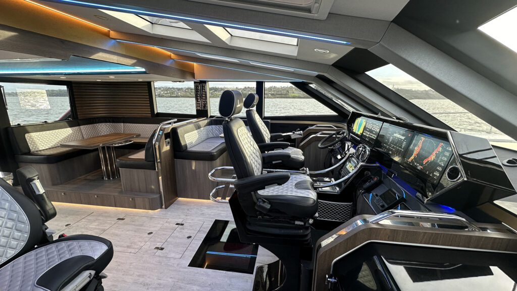 Main cabin on the T-2000 Voyager