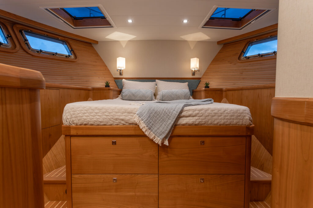 Krogen 60 Open VIP stateroom