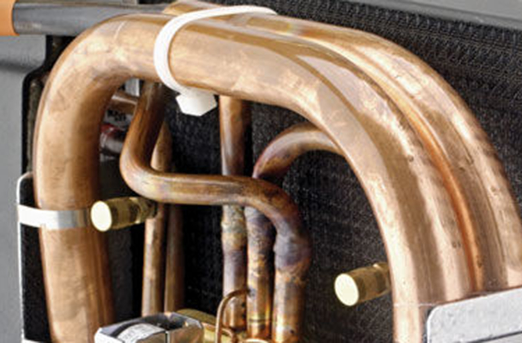 feat-dometic-self-contained-turbo-unit Air conditioner