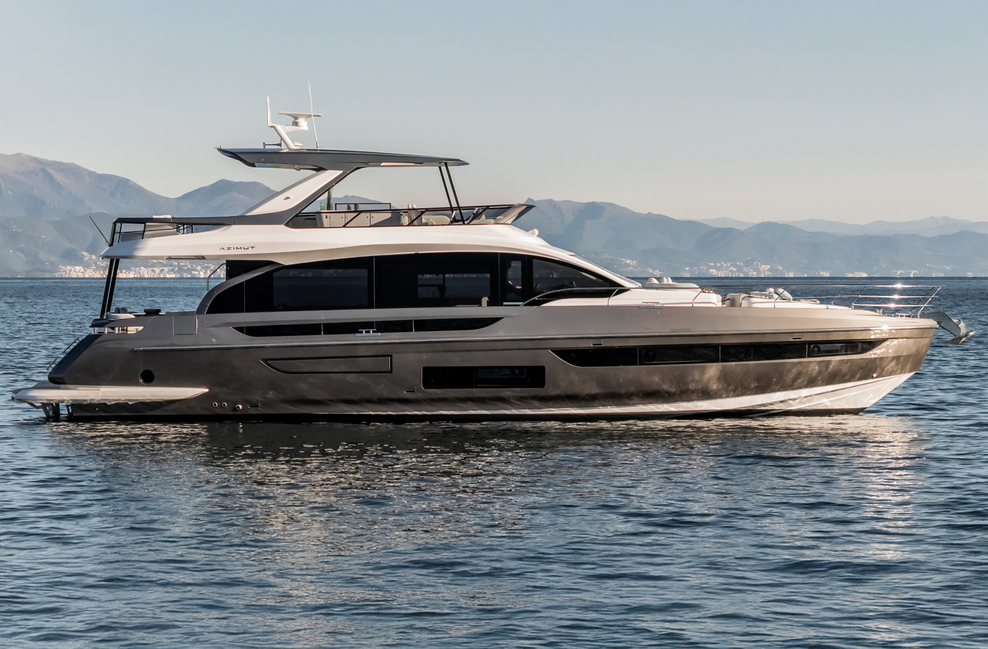 Azimut 72 Fly