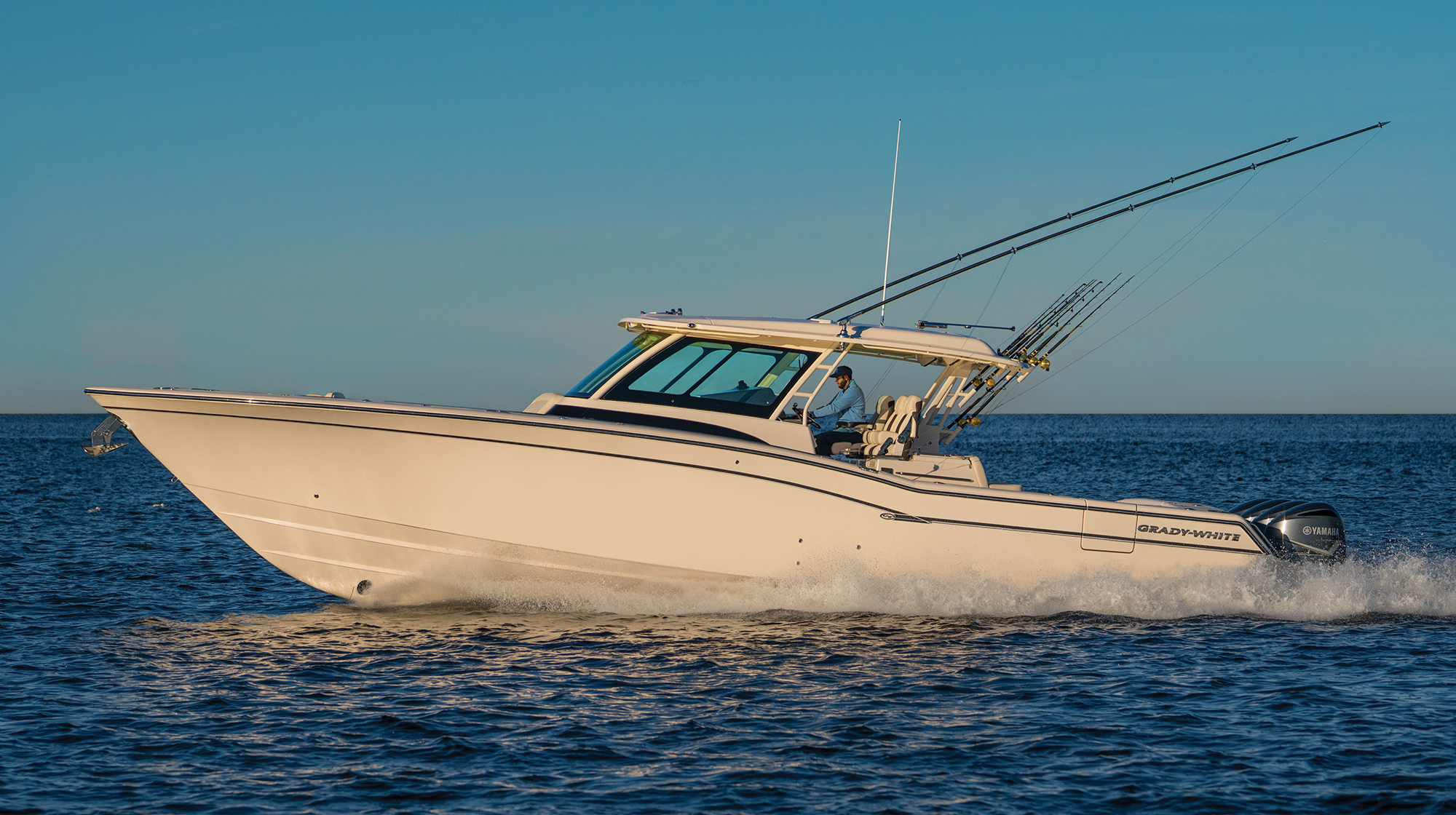 prm-Grady-White-456