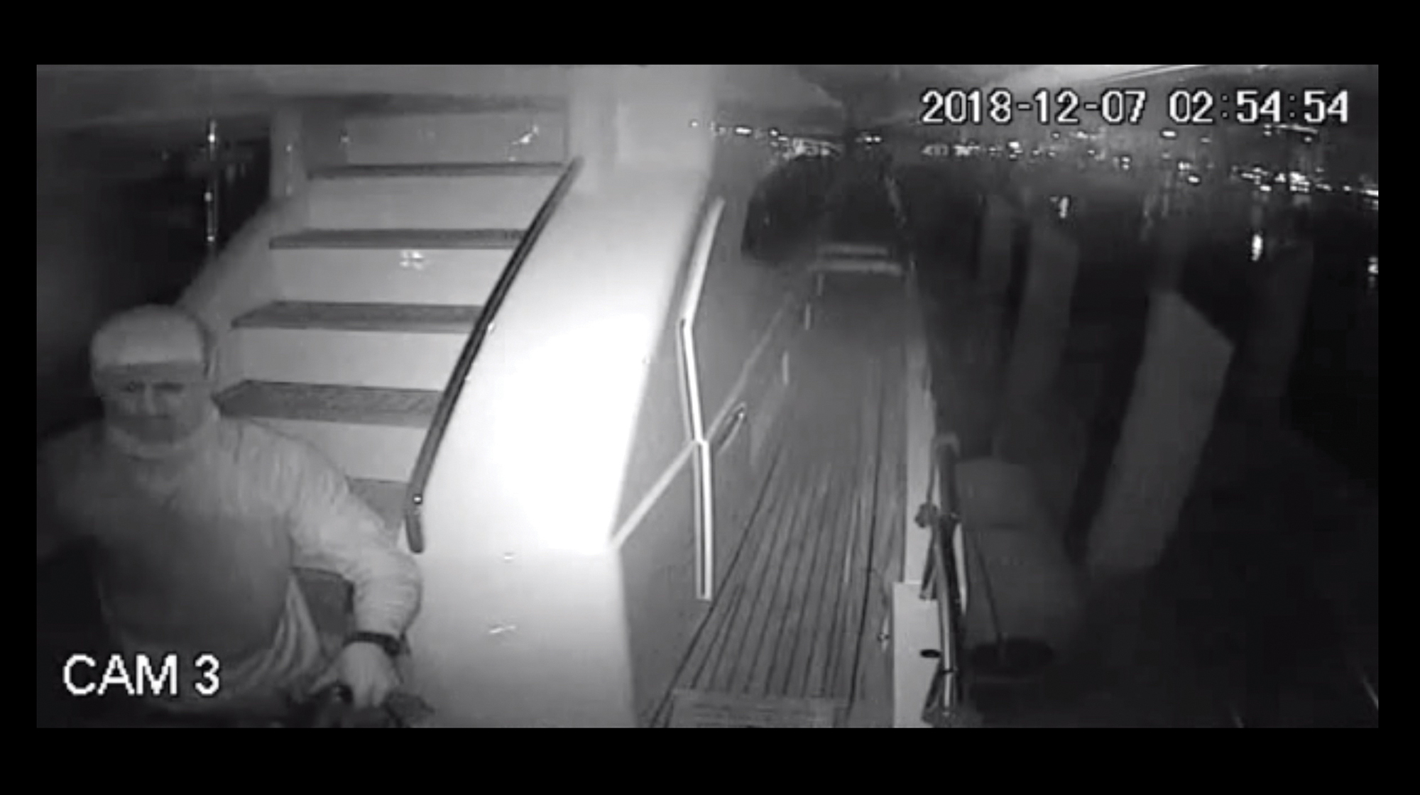 prm-Boat-Burglar
