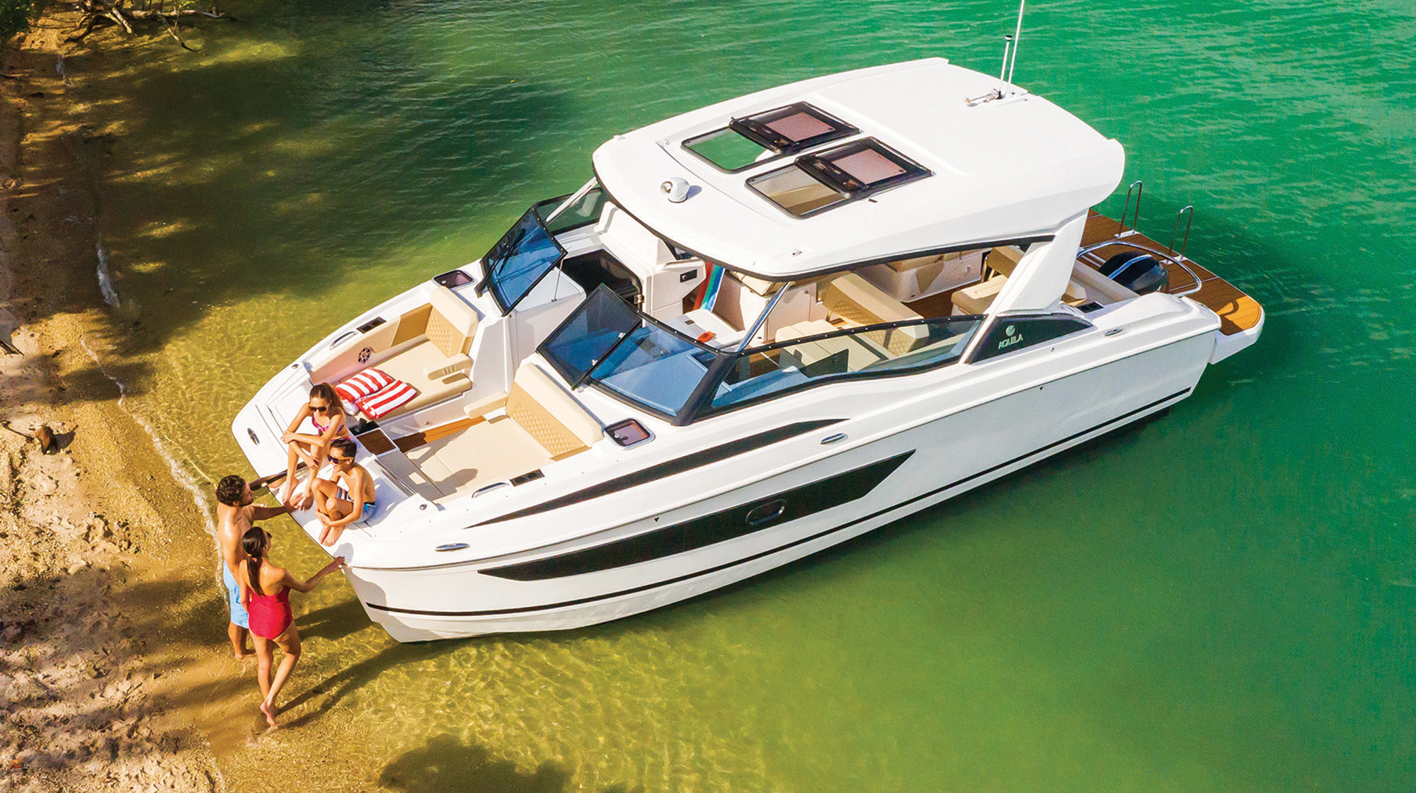 prm1-Aquila 32 Power Catamaran