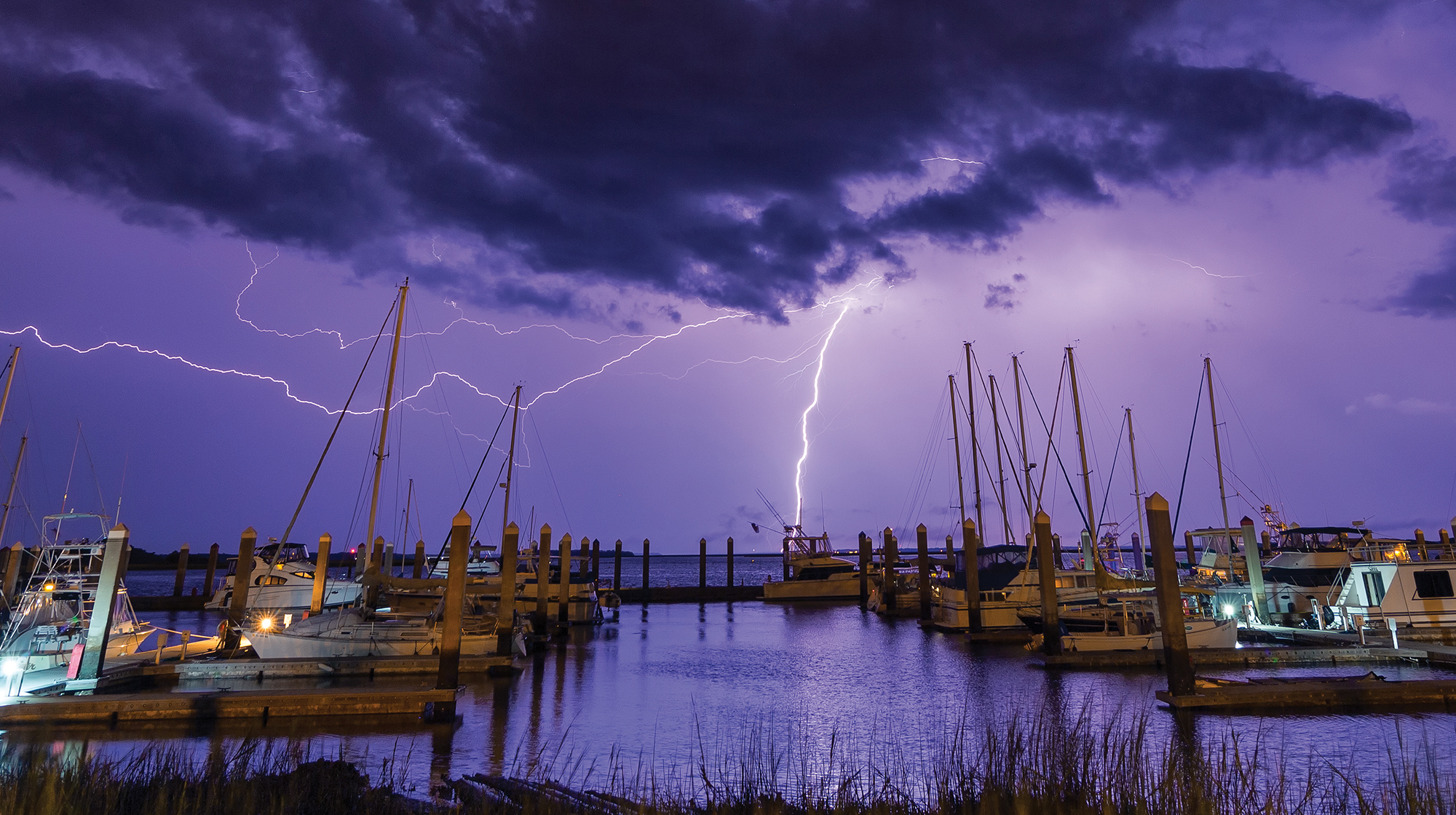 prm_boat-struck-by-lightning