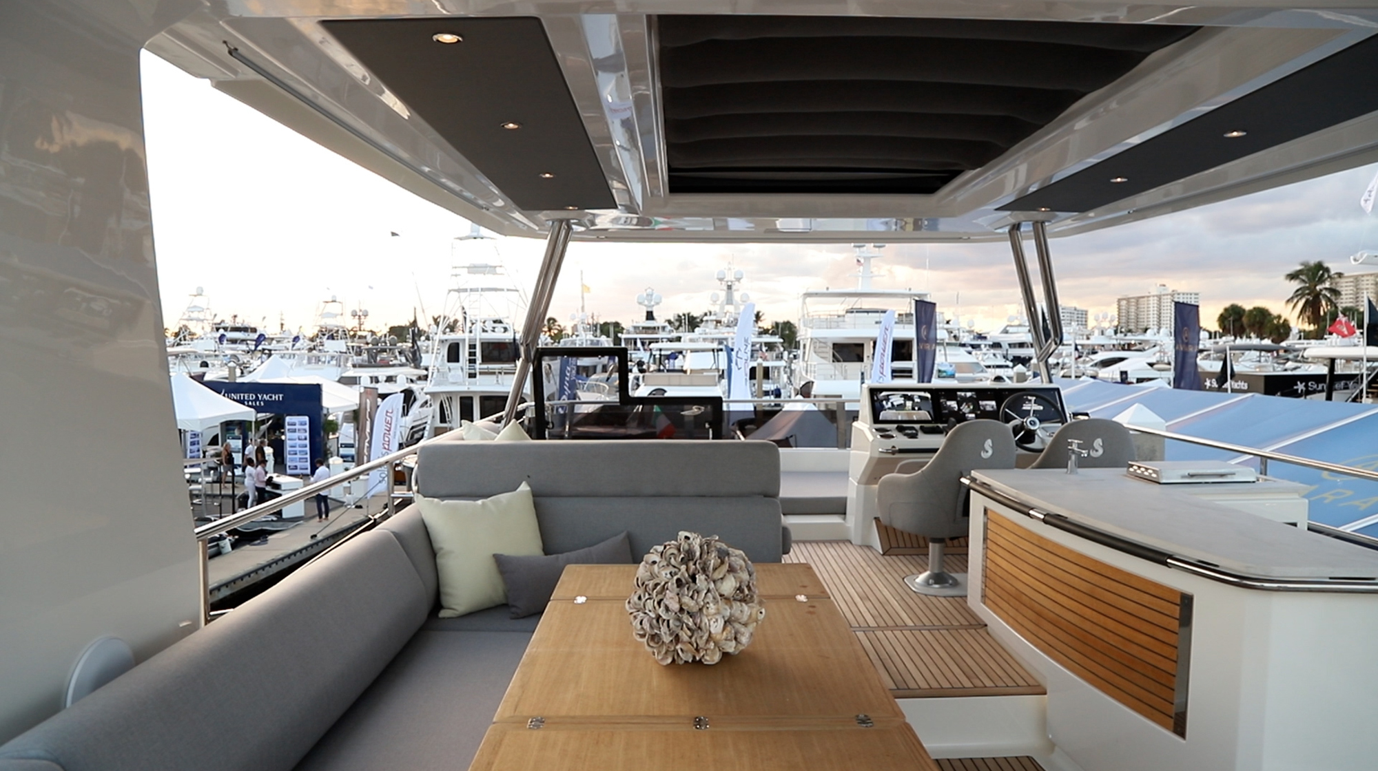 prm-Beneteau Grand Trawler 62