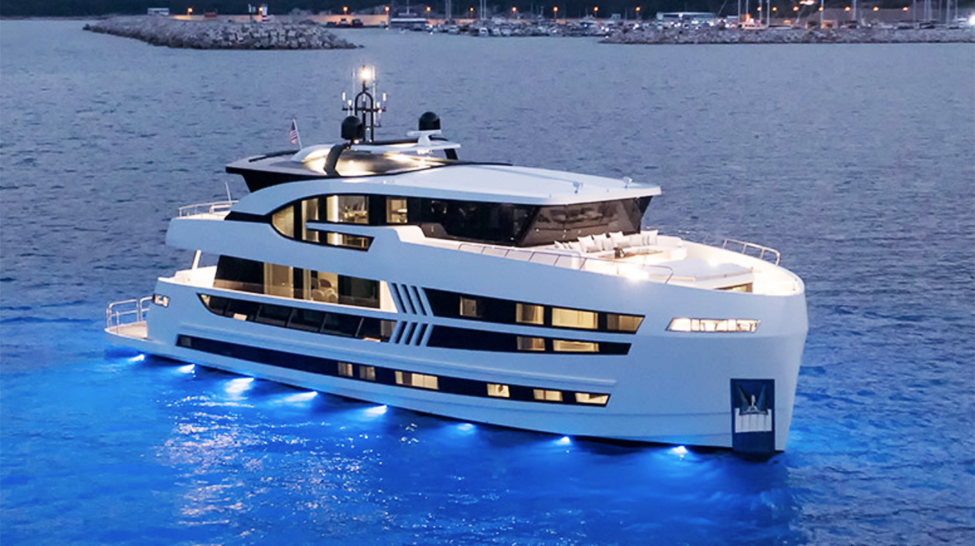 prm_Lazzara Yachts UHV 87