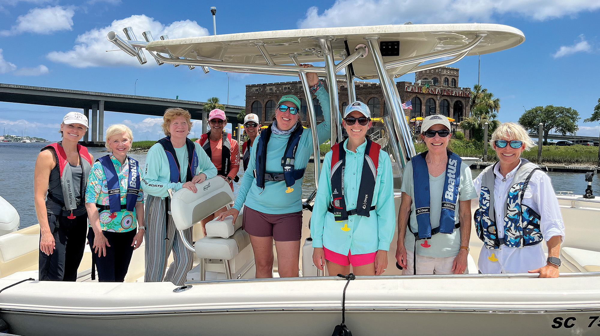 prm_women-in-a-boat