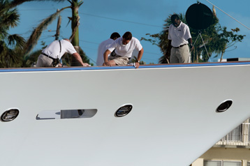 awlgrip-yacht-inset2.jpg promo image
