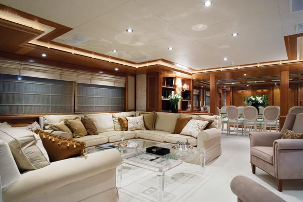 Nearly 200 square feet of space is devoted to the saloon and the 12-seat dining area, making for quite a comfortable feel when entertaining groups.