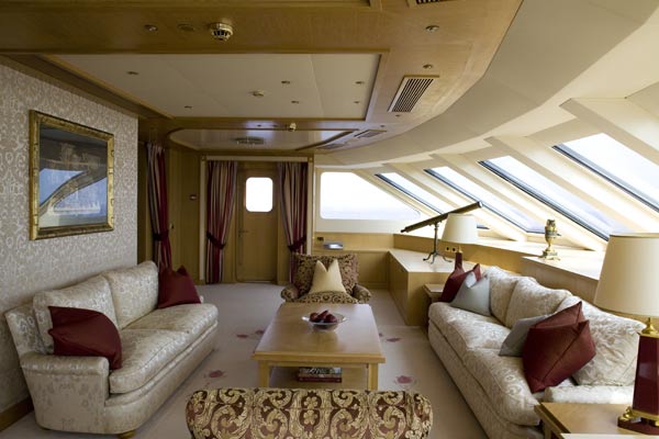 indian-empress-g1.jpg promo image Owner's suite