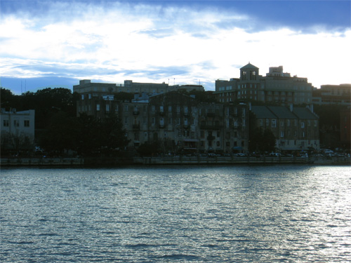 River Street is aptly named as it runs along the Savannah River