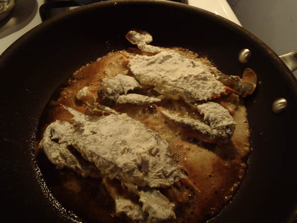 Frying soft-shell crab